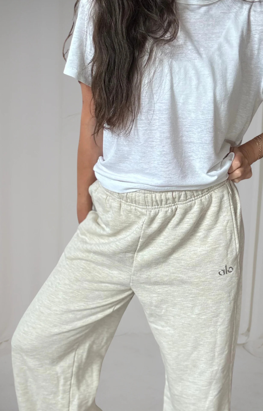 Alo Accolade Sweatpant in Oatmeal Heather